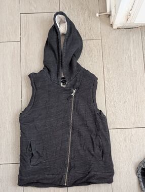 Splendid Cream Sherpa-Lined Hooded Vest